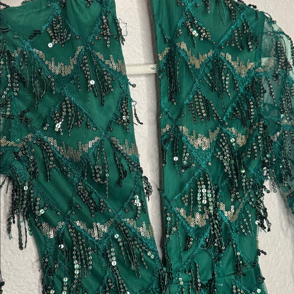 Superdown Nia Sequin Fringe Dress Dark Green Deep V Neck XXS Revolve - Picture 6 of 8